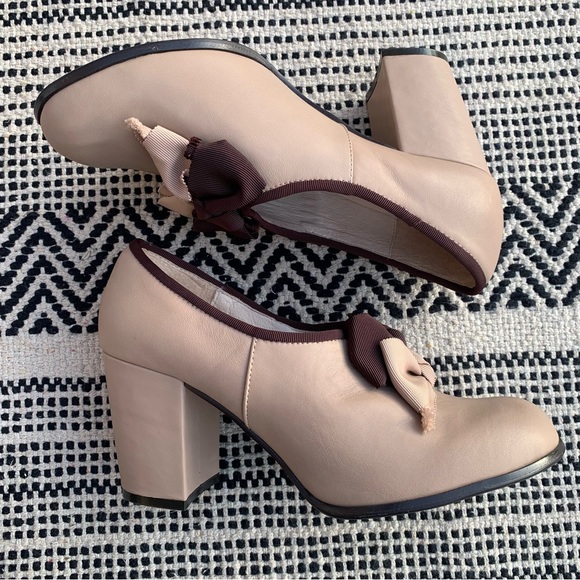 ALL BLACK Tan Bow Heels size 40 (9) - Picture 3 of 6